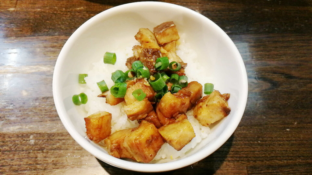 ラーメンMOSH、ガッツリ食べたい方はチャーシューライスがオススメ！