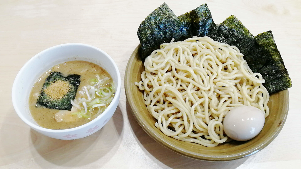 超人気「六厘舎」の持ち帰りつけ麺！感想・レビュー。