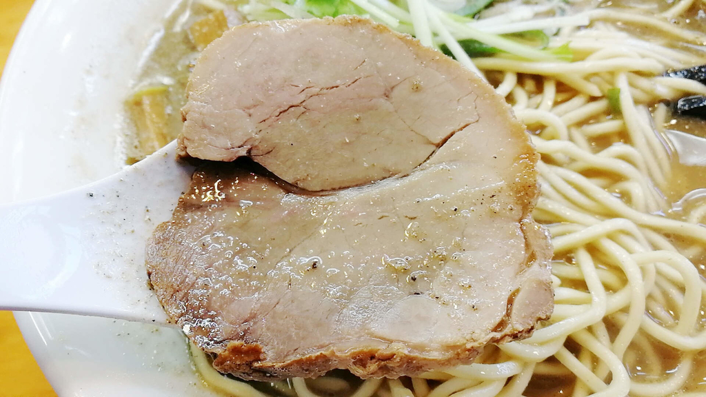 本荘ラーメン「松韻」のチャーシュー。ホロホロで美味しい！