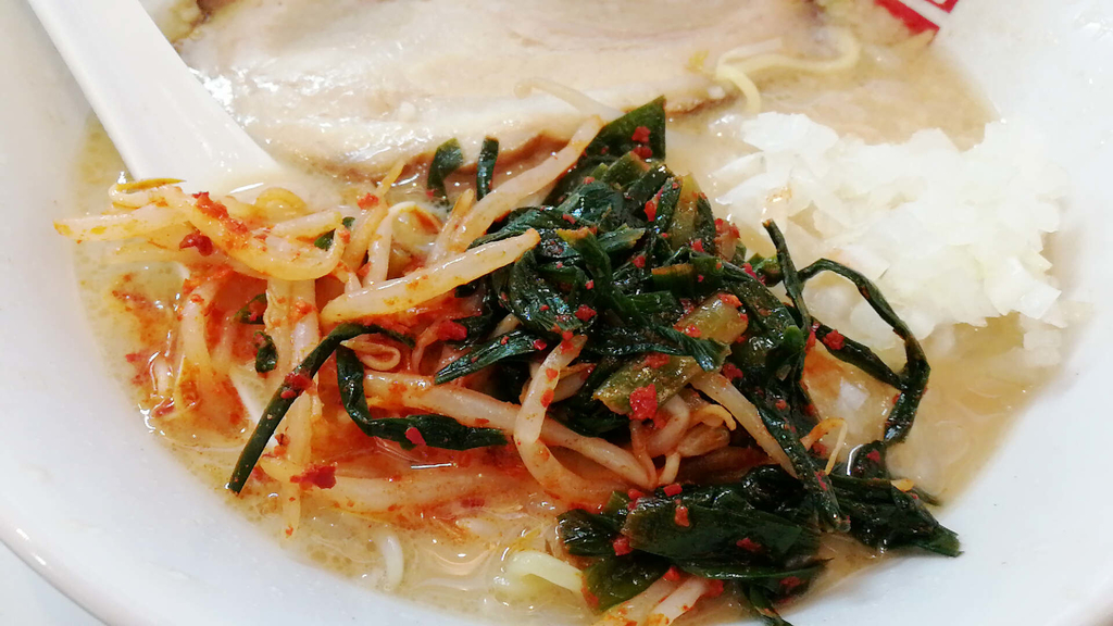 ラーメン宝介、ニラたっぷりで食べるニラなんばんが超美味しい！