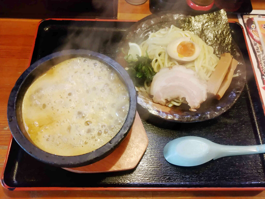 秋田オススメラーメン！唯一無二のメニューがあります！