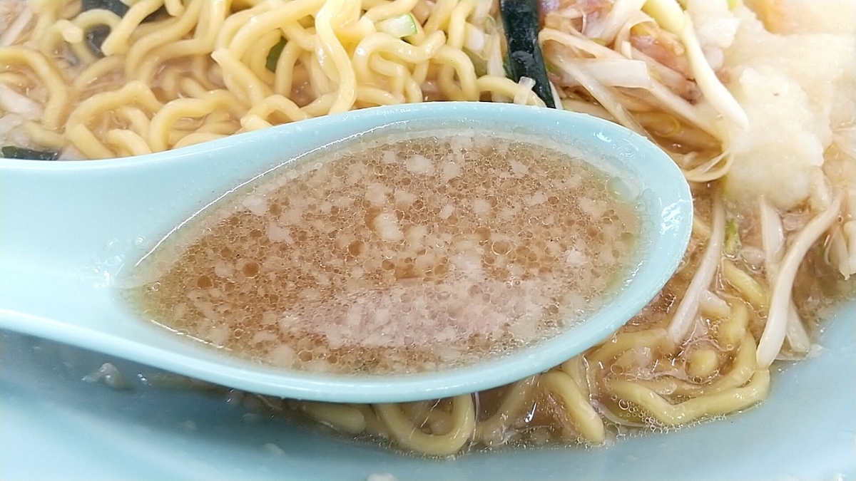 四ツ屋ラーメンショップでアブラ増しが最高に美味しい！