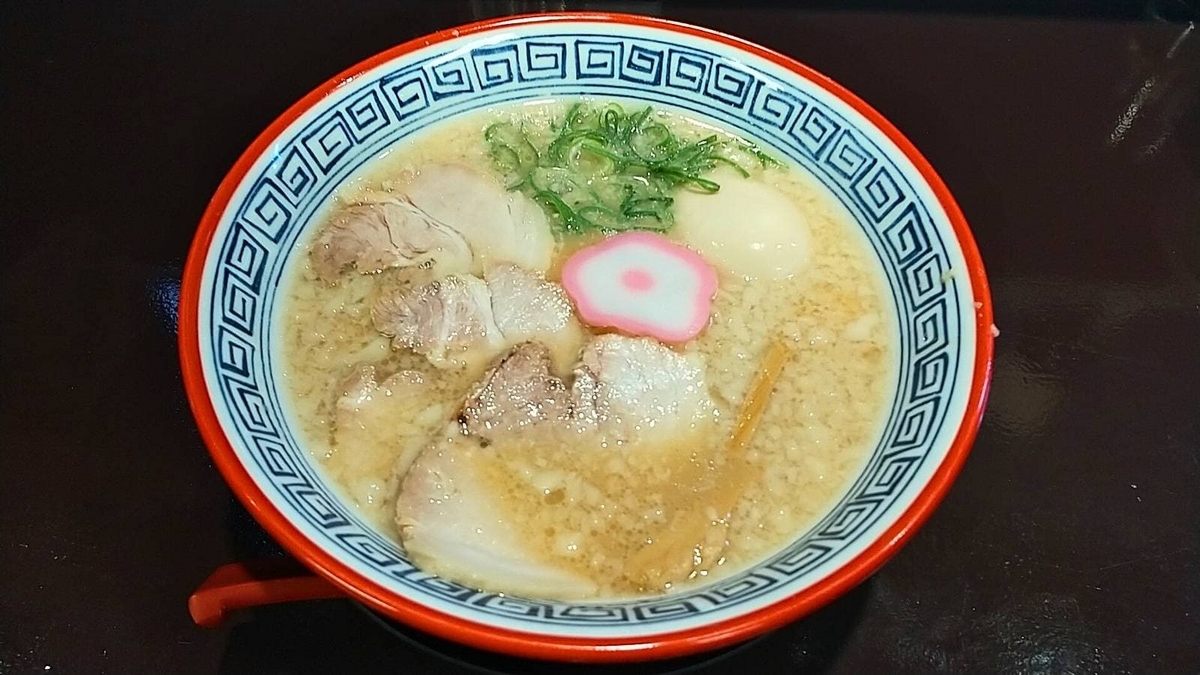 美郷町六郷「麺屋はじめ」で特製豚骨醤油ラーメン！
