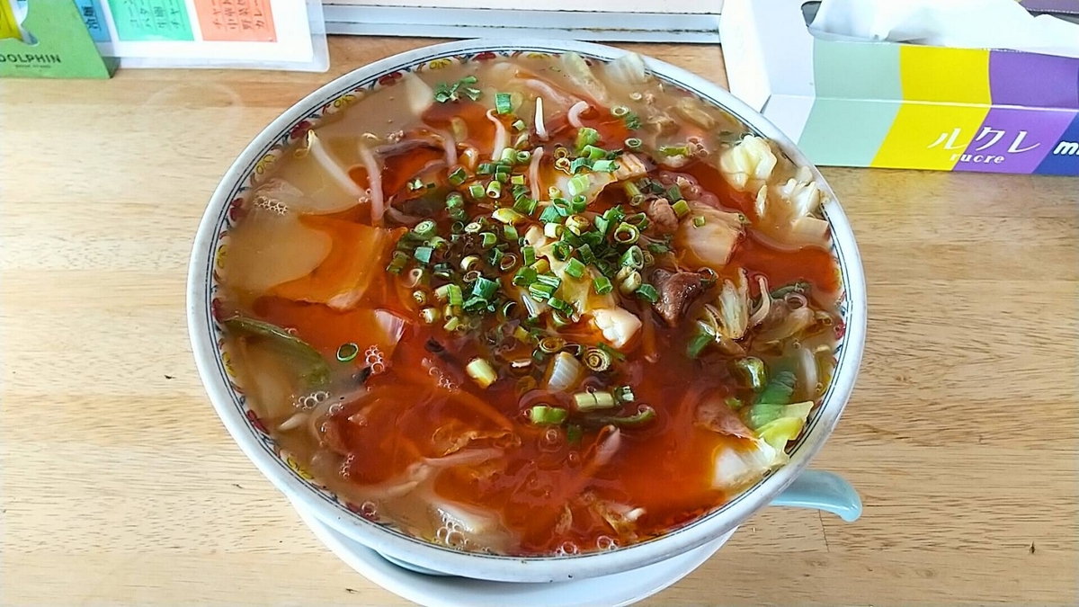 角館「ラーメン万万」の酸辣湯麺。穴場です。