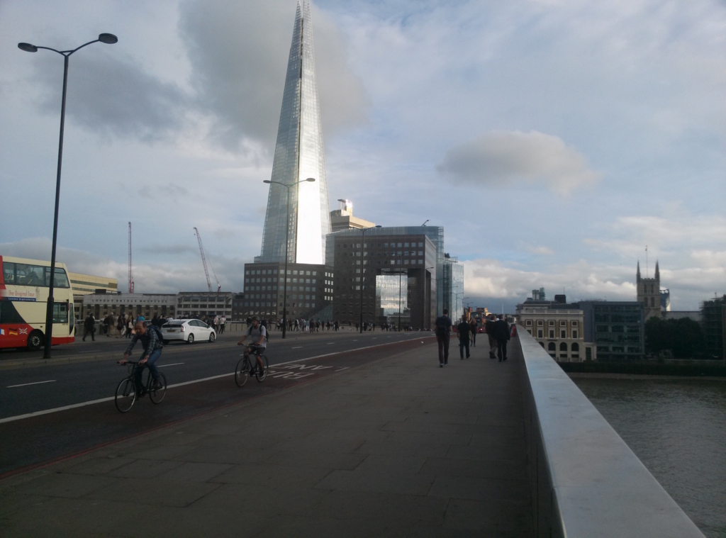 f:id:alone-traveller:20161014195147j:plain