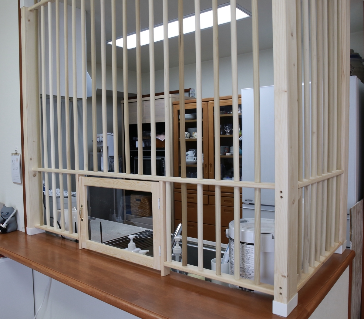 猫の侵入防止柵 〜カウンターキッチン編〜 - あると工房の日記