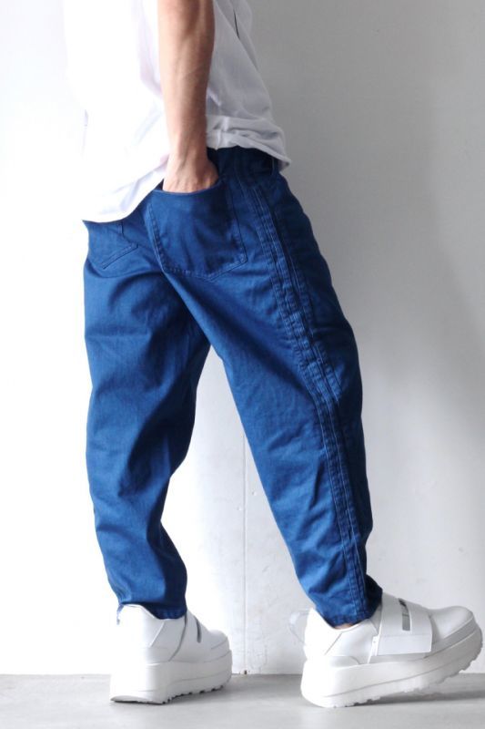 f:id:aluvous:20190305233233j:plain