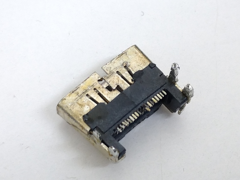 映像が映らないジャンクなps4を修理してみた Hdmi端子交換 素人が電子機器をいじってみる
