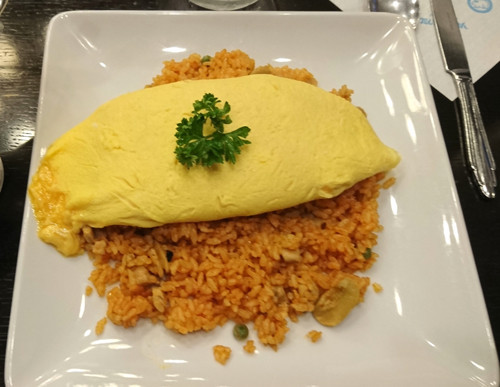 たいめいけんのたんぽぽオムライス アキバを食べる