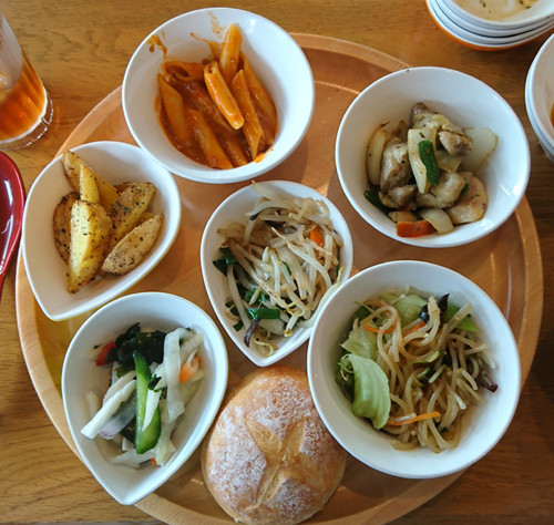国際展示場正門tftビルakitsuのランチビュッフェ アキバを食べる
