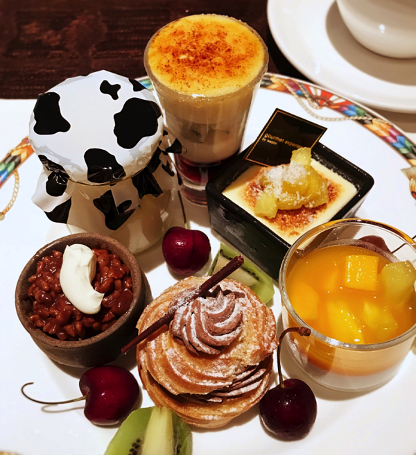 f:id:amamonolunako:20180708131806j:plain ザ・テラス2018年6月チーズデザートブッフェ最初に食べたお皿