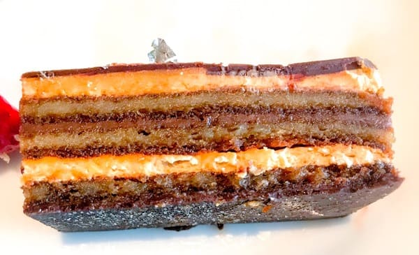 フレンチキッチン アフタヌーンティーのガトーオペラ