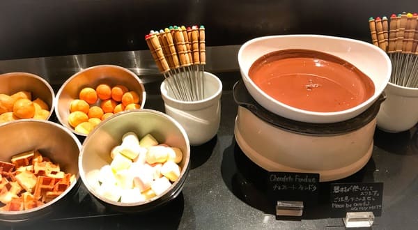 ザ・テラス ストロベリーデザートブッフェ チョコレートフォンデュ