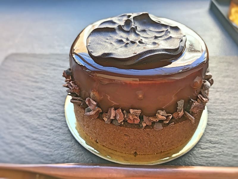 ヌメロサンクパリ 季節のガトー Tarte aux cacao 630円 税抜き