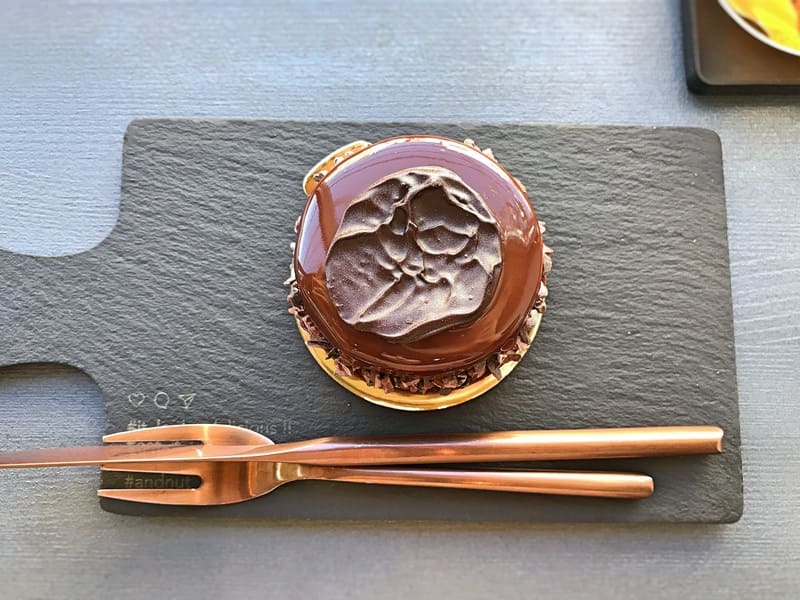 ヌメロサンクパリ チョコレートタルト
