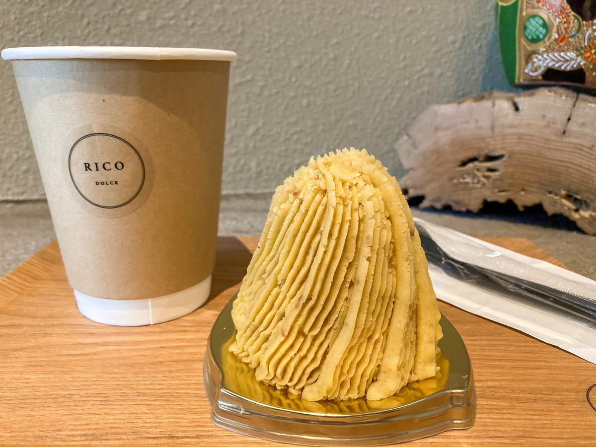 リコドルチェさんのイートインで食べた生モンブラン