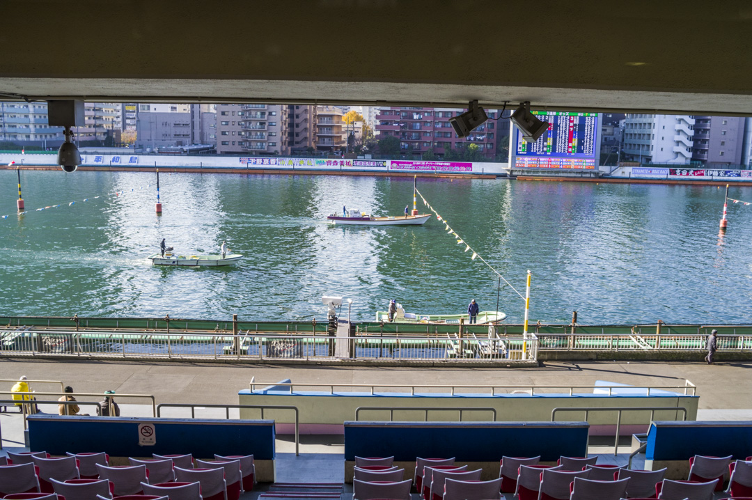 東京ギャンブル場グルメ探索『平和島競艇場』 【まち歩き系フォトグラファー】あまのしんたろう公式『ヤミーアートブログ』