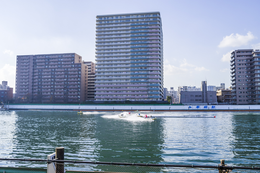 平和島競艇場　ボートレース平和島　レース風景