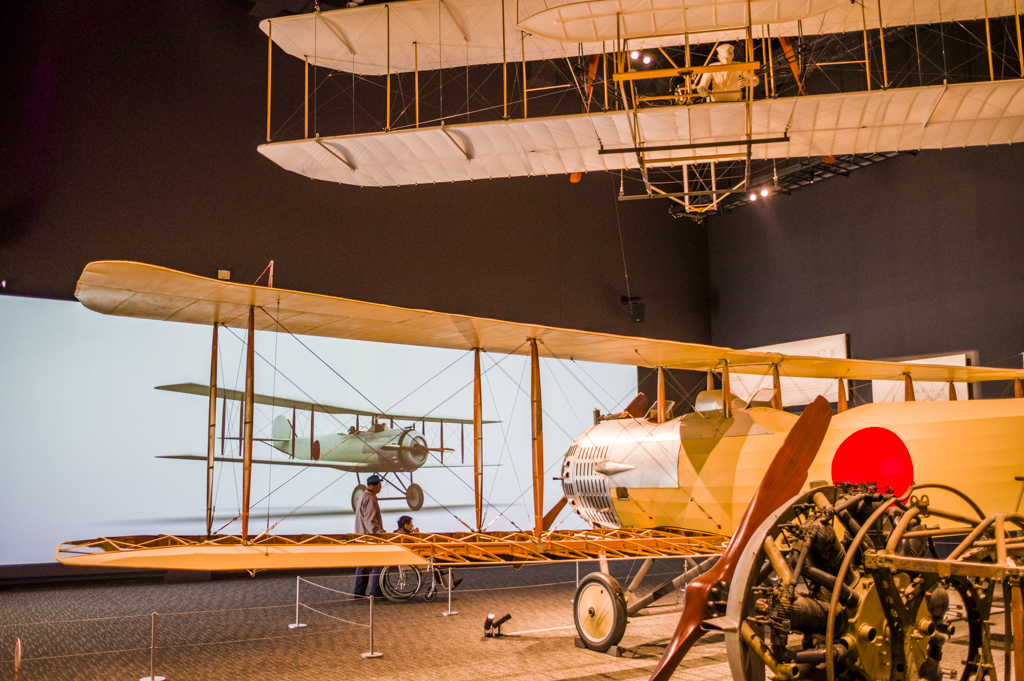 ライトフライヤーとサムルソンの展示