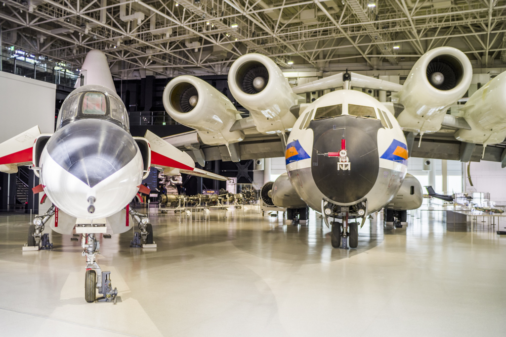 T2-CCVと飛鳥の展示