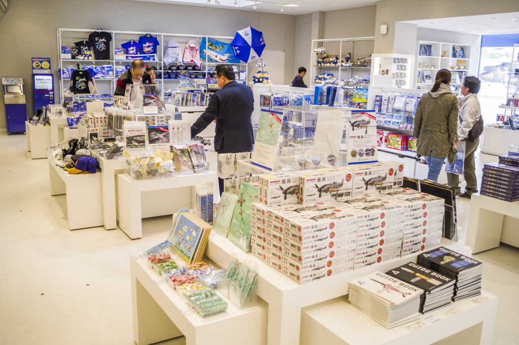 岐阜かかみがはら航空宇宙博物館のお土産コーナー