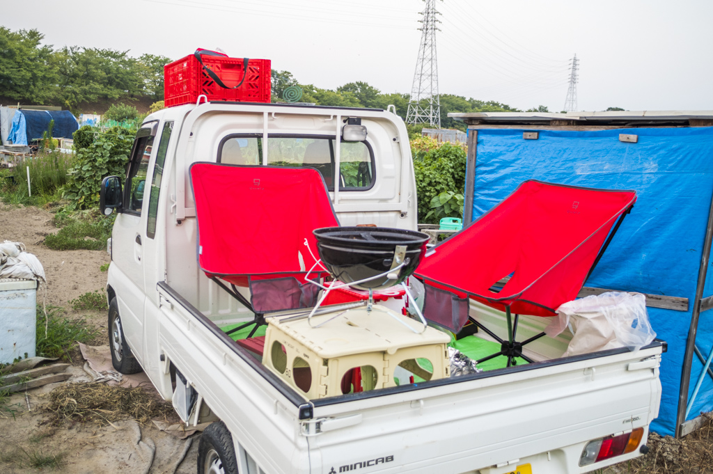 f:id:amano_shintaro:20180807014946j:plain 岡崎花火大会を見つつ軽トラバーベキュー