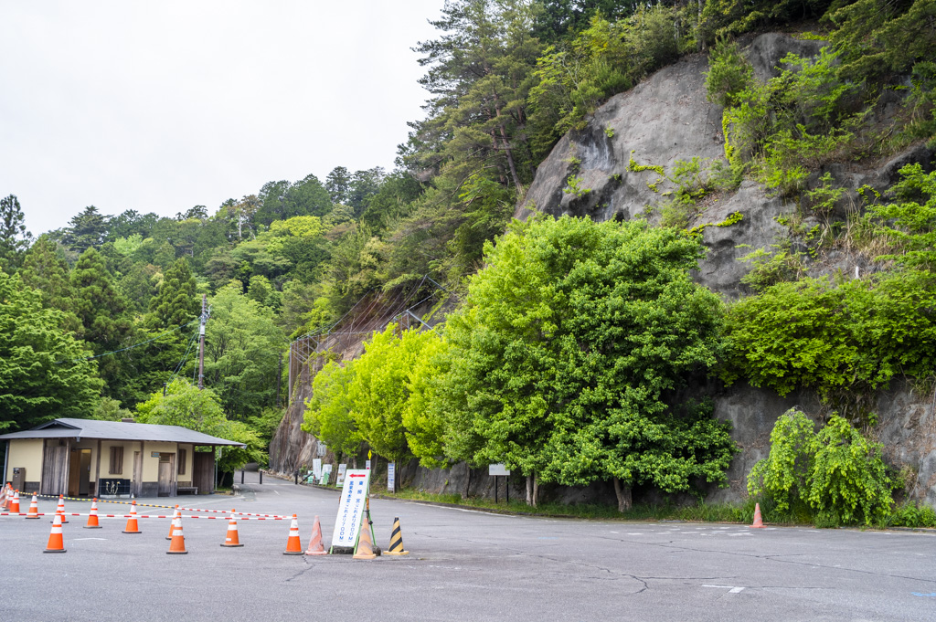 鳳来寺山パークウェイ駐車場のトイレ