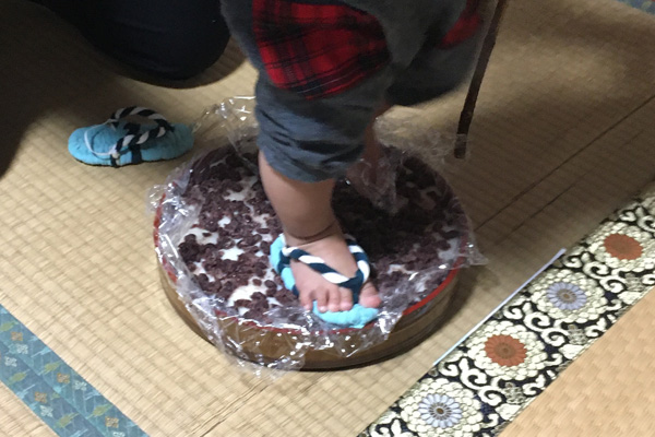 餅踏み 甥っ子の一歳のお祝い
