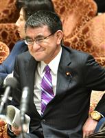 衆院予算委員会に臨む河野太郎外相＝２月９日、衆院第１委員室（斎藤良雄撮影）