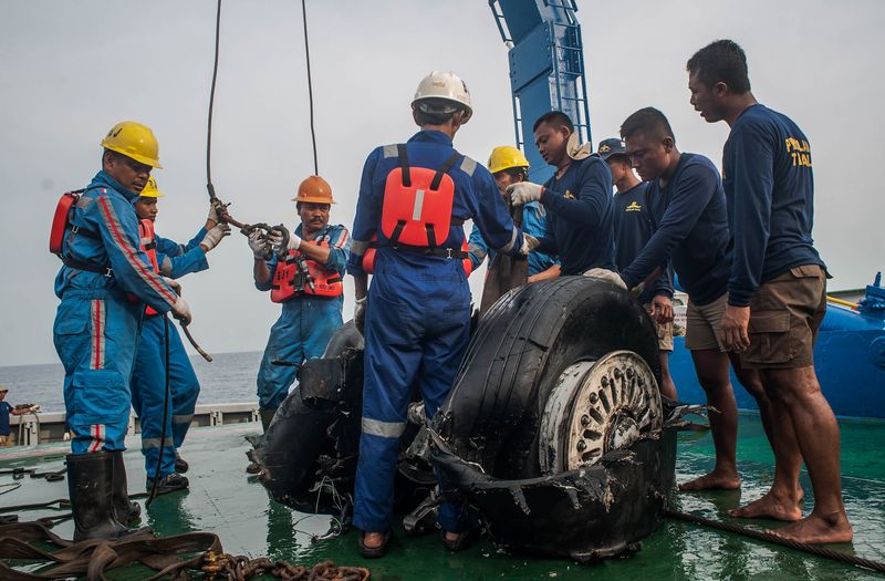 Recovered wheels of the crashed Lion Air JT-610