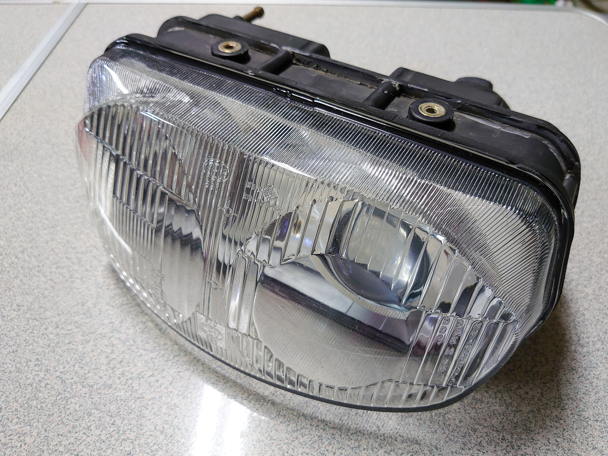 DUCATI 916 / 996 / 998 / 748 のヘッドライトをLED化する方法 - なげ
