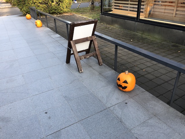 f:id:ambras:20191022074222j:plain f:id:ambras:20191022074222j:plain