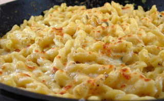 j-olivers-mac-and-cheese-2-golden