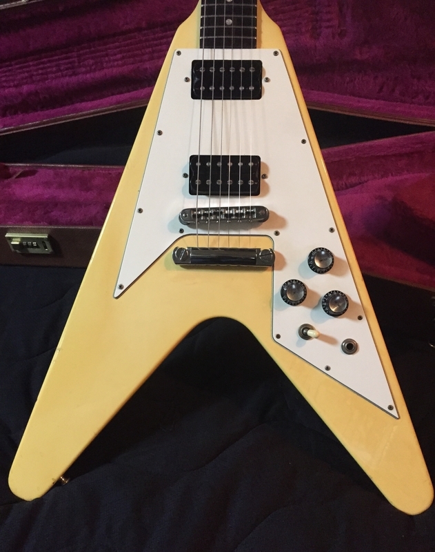 Epiphone by Gibson フライングV 1997 レッド　良音 1997 Gibson Flying V Electric Guitar | Cream City Music