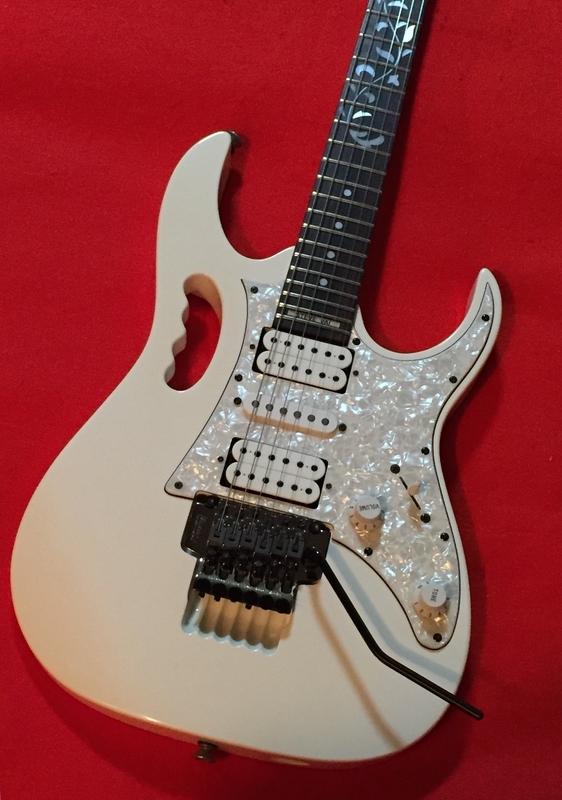 Ibanez JEM555 White Steve Vai シグネチャーモデル Ibanez JEM-555 WH Steve Vai Signature White | Reverb