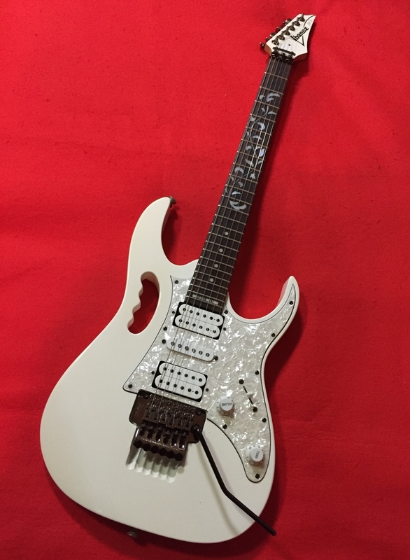 Ibanez JEM555 White Steve Vai シグネチャーモデル Ibanez JEM 555 White | Reverb