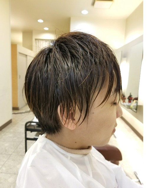 直毛さんのメンズショートもポイントパーマでふんわりカッコよく 原宿 表参道美容師 田中亜彌のブログ 直毛さんのメンズショートもポイントパーマでふんわりカッコよく 原宿 表参道美容師 田中亜彌のブログ