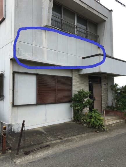 外壁塗装のハゲが原因で室内に巨大な水たまりが出できた