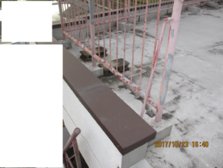 屋上塗装がはげている