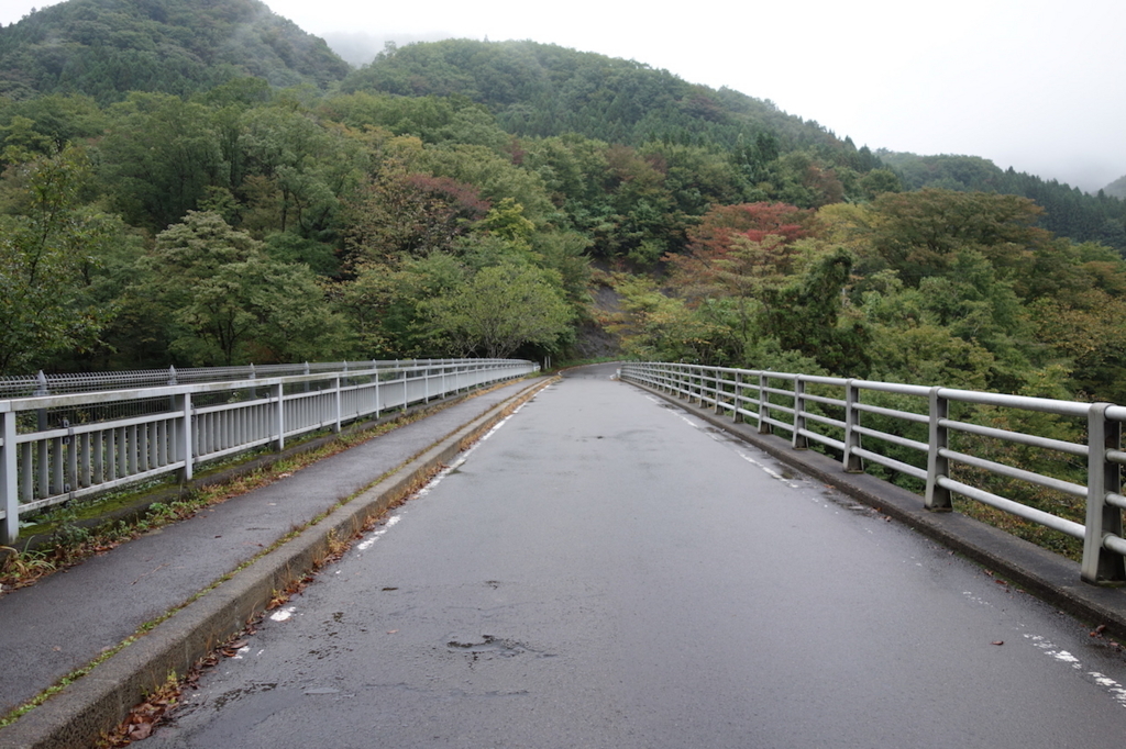 秋保大滝滝壺への道（不動滝橋）