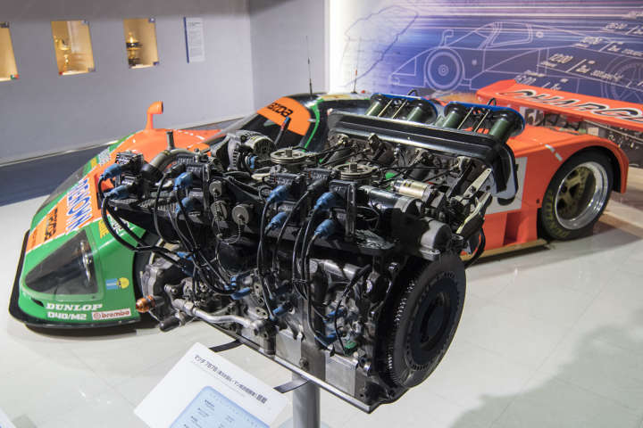 マツダ車の定番！ ロータリーエンジンの構造・解説 - ドレスアップ