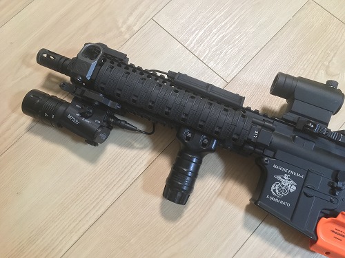 SF ウェポンライト M720V 20mm レール 対応 Amazon | SF M720V タイプ タクティカルライト クイック着脱式