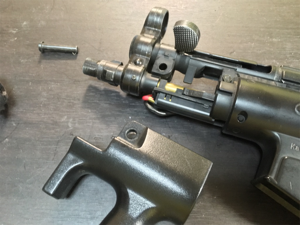 MP5K PDWに後方配線対応のバッテリーに加工する - アンダーソン