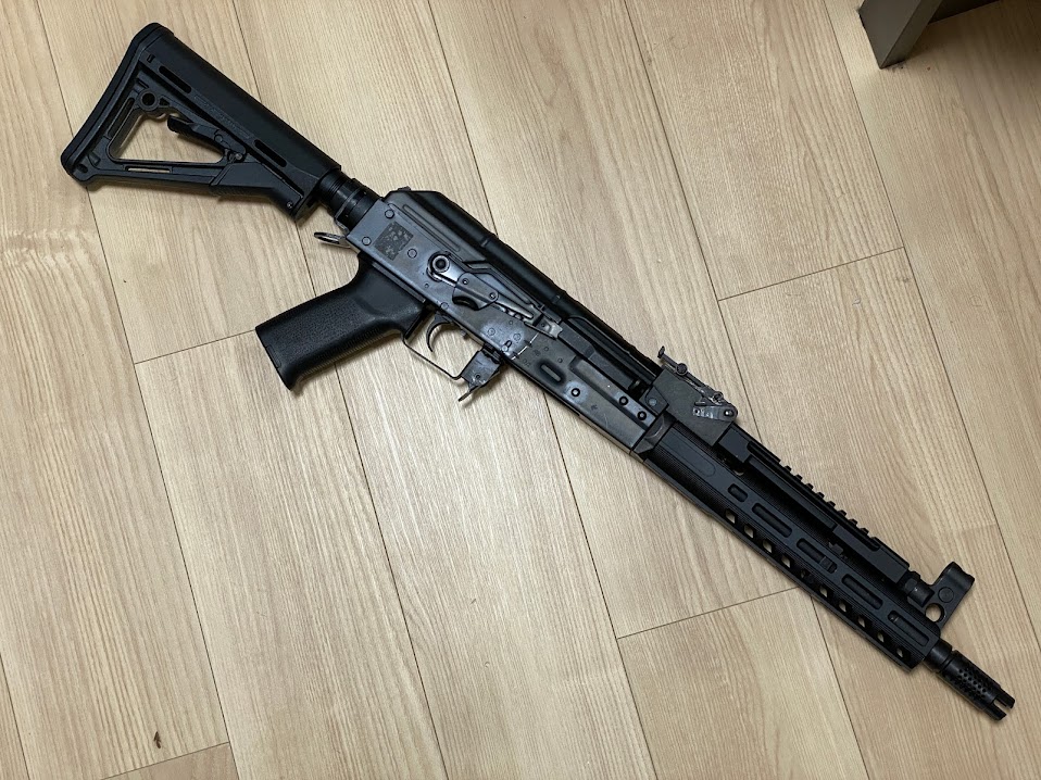 アークタウラスAK