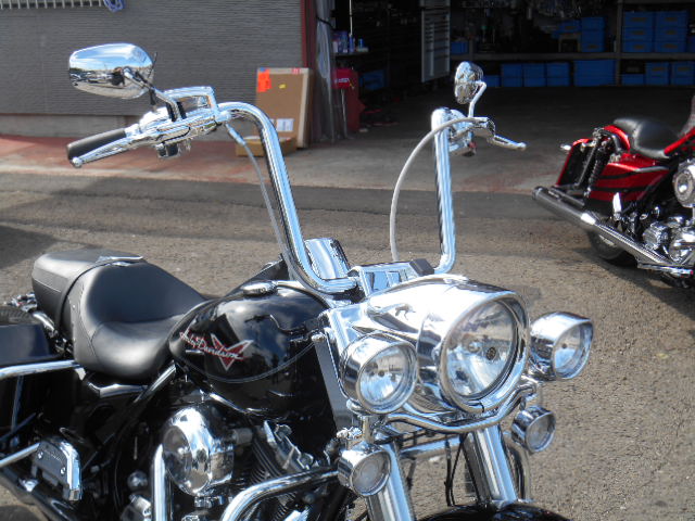 10'FLHR ロードキング ハンドルカスタム！！ - angiemotorcycles's blog