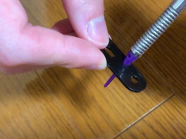 カメオのダーツケースストリームのチップアジャスターの使い方