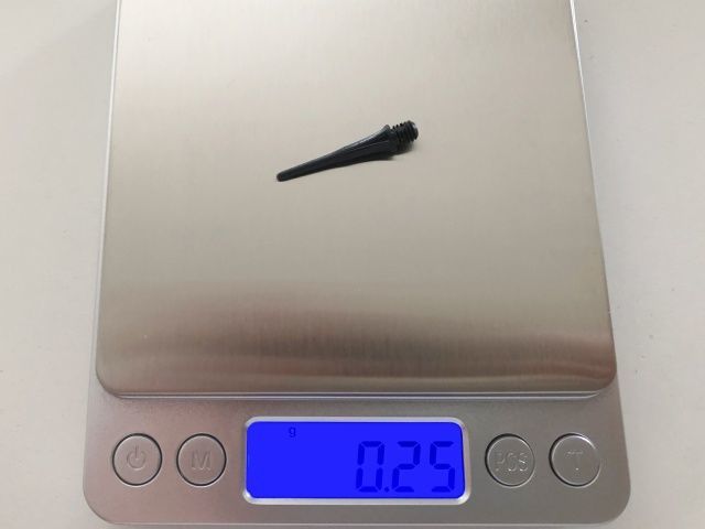 ダーツのチップの重さを電子秤で測る