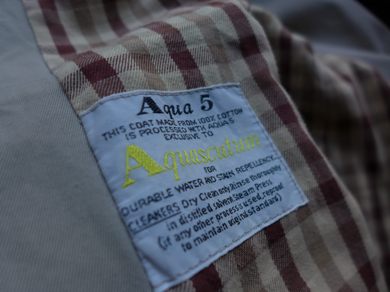 1960s Vintage Aquascutum Cotton Stain Collar Coat
