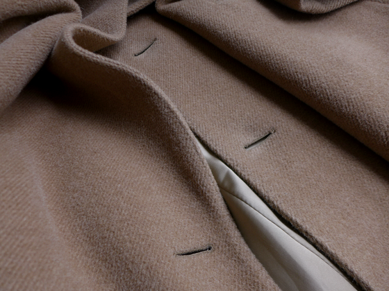 1980~90s Vintage Giorgio Armani Wool Alpaca Double Breasted 1980~90s Vintage Giorgio Armani Wool Alpaca Double Breasted