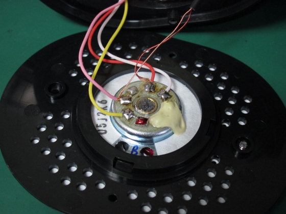 SONY MDR-CD900ST バランス駆動改造品 スタジオモニターヘッドホン「MDR-CD900ST」を、魔改造！両出し